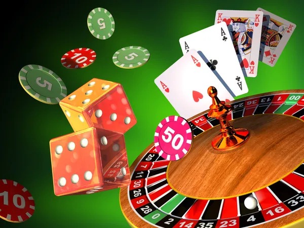Capsa Banting player arranging cards into back and front hands